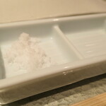 天冨良 麻布よこ田 - 塩で頂く天ぷら