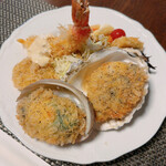 ちかさんの手料理 - 天然海老・ホタテ・鮑・牡蠣
