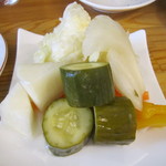 ブルーパブムーンライト - 自家製野菜ピクルス
