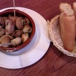 エル・チャテオ - シャンピニオンのセゴビア風　お店の1番人気です(13/08)