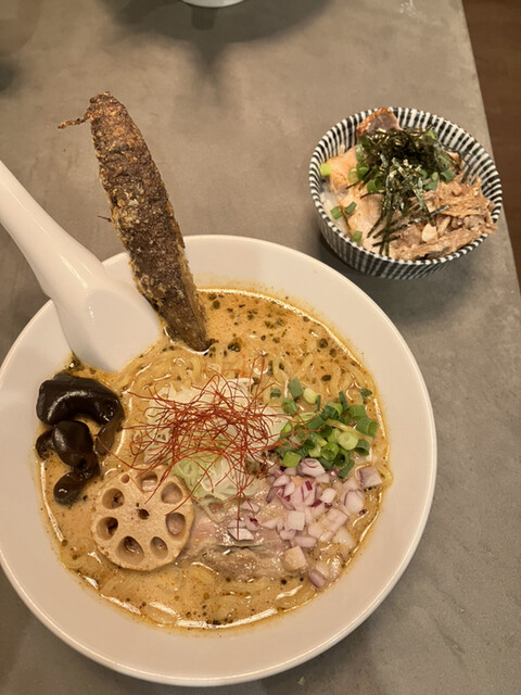 ラーメン 点と線. 狸小路店 - 西8丁目/ラーメン | 食べログ