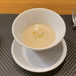 bistro terroir - 新玉葱のスープ