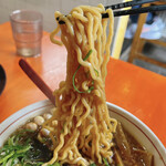 ラーメン ととち丸 - 麺、リフト！