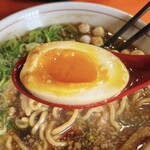 ラーメン ととち丸 - 味玉、リフト！