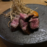 オキオリーブ澳邸 - 土佐あか牛　添えられた塩は父母ケ浜の新月塩　満月と新月で塩の味が変わるとは。。。やはり全ては経験だ！！