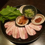 焼肉 あわ座 - サムギョプサル