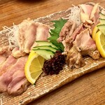 ひない小町 - 比内地鶏のたたき2種類盛合せ