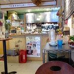 エスプレッソ ファクトリー - 会計と引き渡しカウンター