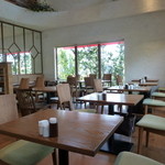 ヴァンサンク - カフェ側