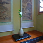 早蕨 - 床の間も有り落ち着いた雰囲気♪