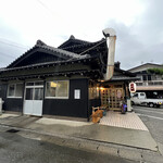 炭火焼うなぎ 東山物産 - 外観