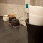 うどん家 こむぎ - 卓上配置物