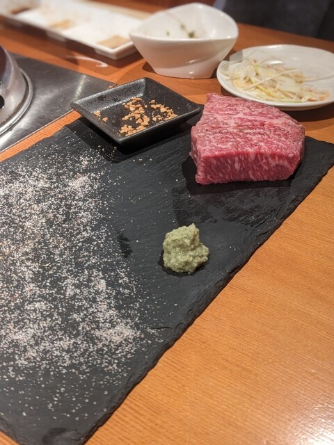 Yakiniku Kanayama Shoten Kanda Honten photo 3