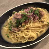 イル フューメ - ひよこ豆とほろほろ豚肉のキャンティ風スパゲティー