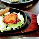 Handi レストラン - サービスのお肉達