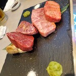 焼肉とんび - 