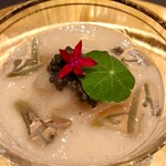 トゥ・ラ・ジョア イズム - 