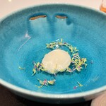 TOMONO - 【 杏仁豆腐 】吉野くず