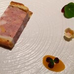 ラチュレ - シャポンのパテ・アン・クルート