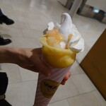 生クリーム専門店 ミルク - ピーチ生クリームソフトクレープ