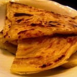 コチン ニヴァース - パラタ