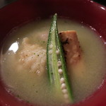 土家 - 25年8月　蕎麦がき入り枝豆すり流し、揚げ芋、おくら、焼き湯葉