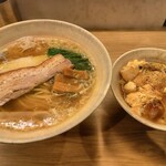 中華そば ブラボー - 料理写真: