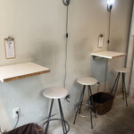 Ryumon Coffeestand - 1階はカウンター4席