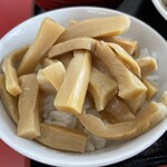 ラーメン もっけだの - 『朝食セット(ラーメン)+メンマ』の『無限ライス+メンマ』