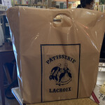 PATISSERIE LACROIX - この袋を見た時にはΣ(ﾟωﾟﾉ)ﾉびっくりドッキリメカ発進
