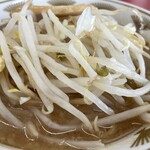ラーメン もっけだの - 『朝食セット(ラーメン)+メンマ』の『ラーメン+ニンニク』の野菜