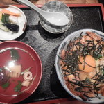 稲毛屋 - おすすめ親子丼