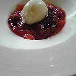 メゾン・カシュカシュ - プラムのデザート