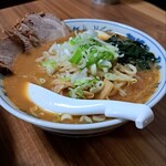 ラーメン＆BAR 本陣 - 味噌チャーシュー旨い