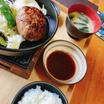 かまど - あか牛ハンバーグセット　1760円