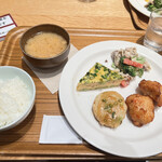 カフェ&ミール ムジ 越谷レイクタウン - 