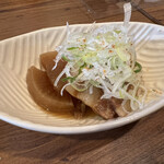 金町製麺 - 大根と豚バラの甘辛煮