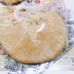 小麦の奴隷 - カルツォーネ¥220