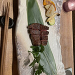 円居 神楽坂別邸 - いちぼ　赤身ステーキ　ミディアムでお願いしました