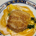 渡辺料理店 - オレンジ果汁を使ったオランデーズソースは濃厚ですがぴったりの美味さ