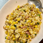 お好み焼き 鉄ちゃん - ワイフに肉玉そばダブルを半分食べられちゃったのでガーリック炒飯追加ｗ