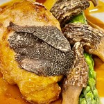 渡辺料理店 - 皮が厚くて硬めのゼラチンのような食感　舌触りが最高