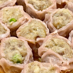 崎陽軒 横浜相鉄ジョイナス店 - 色は異なれど味は変わらないそうです　まあ春ヴァージョンってことで