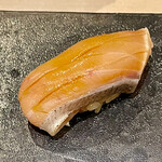 鮨 心白 - この時期の桜鱒は本鱒というようです　脂ノリノリなのにさっぱりしてます