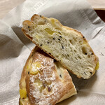 DONQ - 鳴門金時とクリームチーズ ¥238