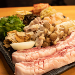 Full of volume! Enjoy our special samgyeopsal at a great value set.