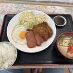 喜納島 - 料理写真:ランチ　950円
