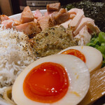 神楽 海老で鯛を釣る麺堂 - 