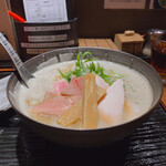 神楽 海老で鯛を釣る麺堂 - 