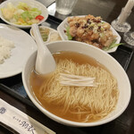 味の中華 羽衣 - Cランチ（炸鶏麺セット）¥1200